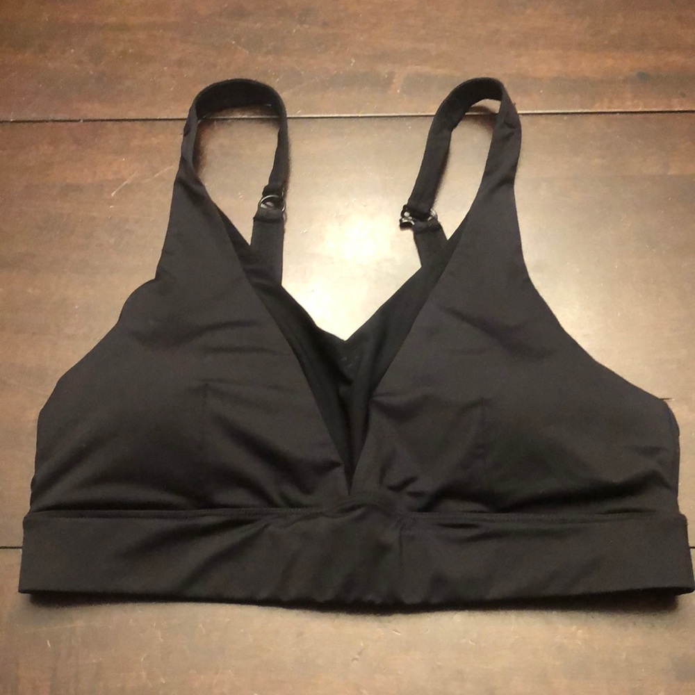 Zyia active sports bra.  Tagged as Size L.